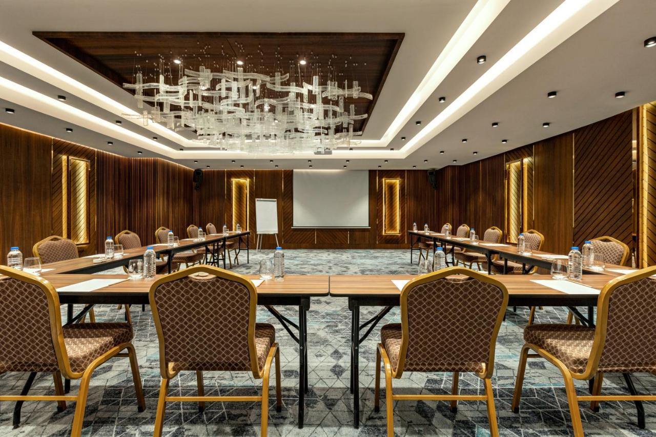 Ramada By Wyndham Istanbul Umraniye酒店 外观 照片